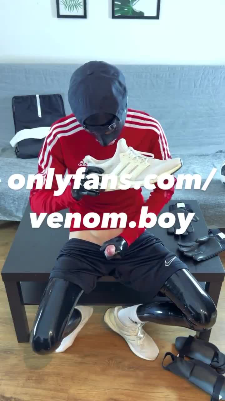 Video by @venoom_booy