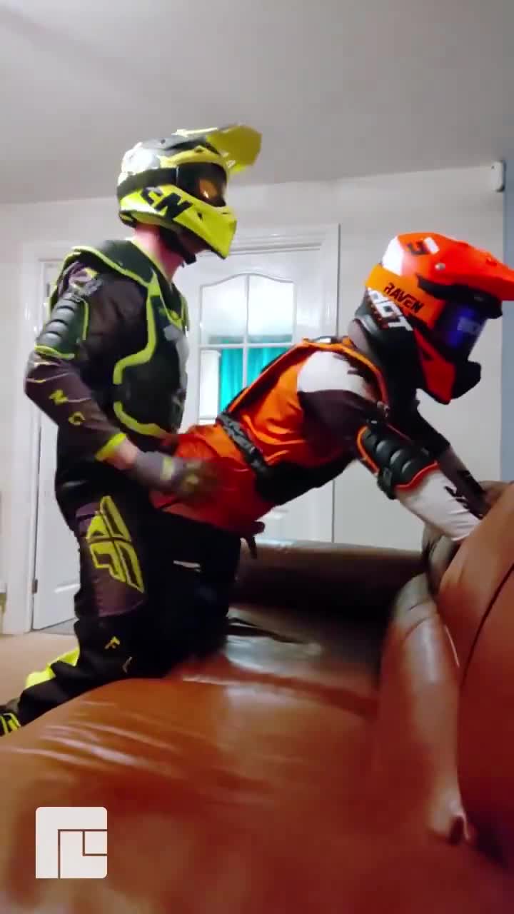Video by @TheFetlads