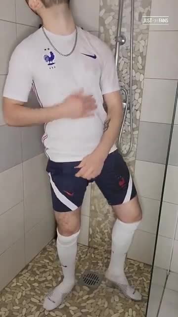 Video by @Sly_volpe